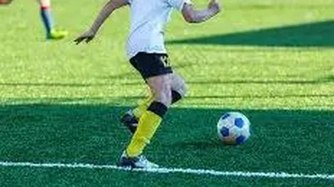 [世界足坛]吉拉西精准传球助力米洛头球攻入制胜球