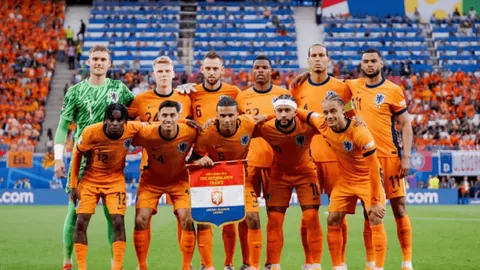 国米、米兰竞逐24岁新星克尔斯托维奇，莱切要价2500万欧